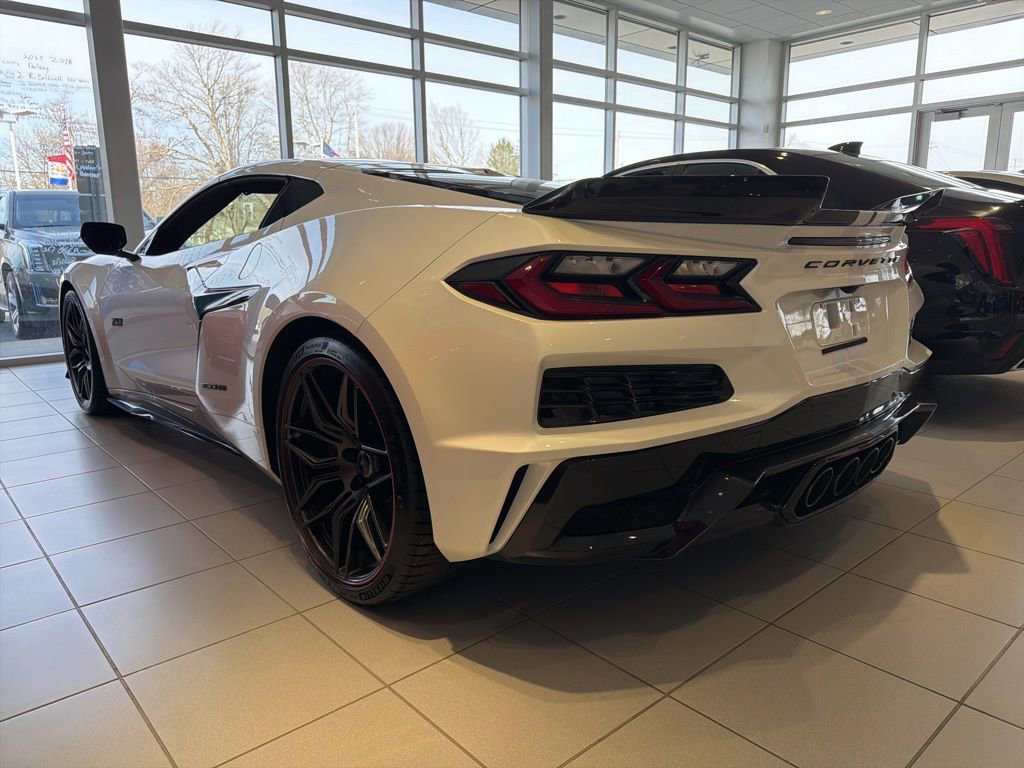Used 2023 Chevrolet Corvette Z06 image 4