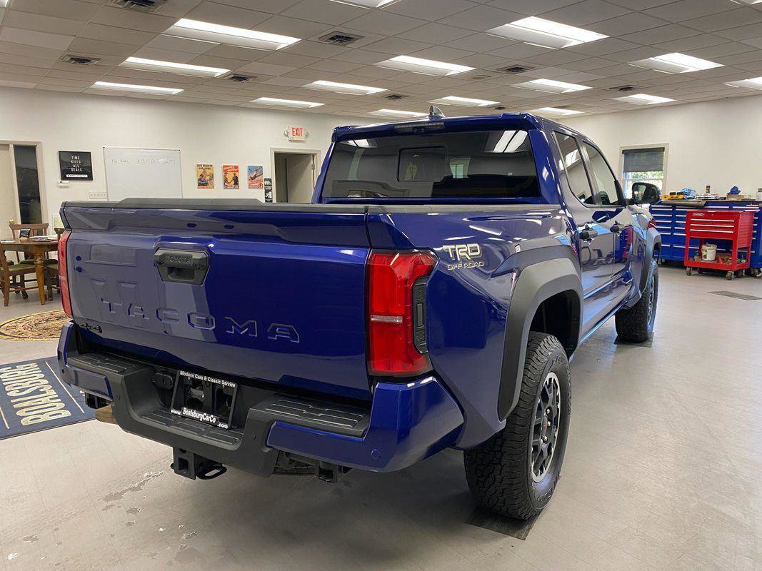 Used 2025 Toyota Tacoma TRD Off-Road image 6