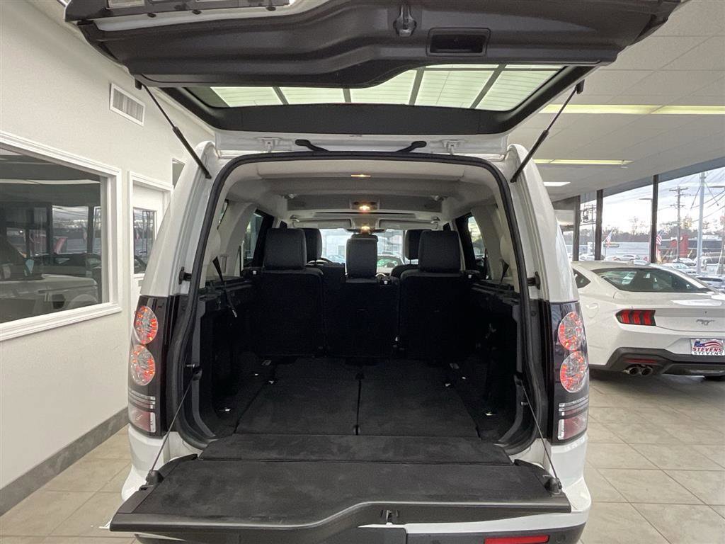 Used 2016 Land Rover LR4 HSE image 24