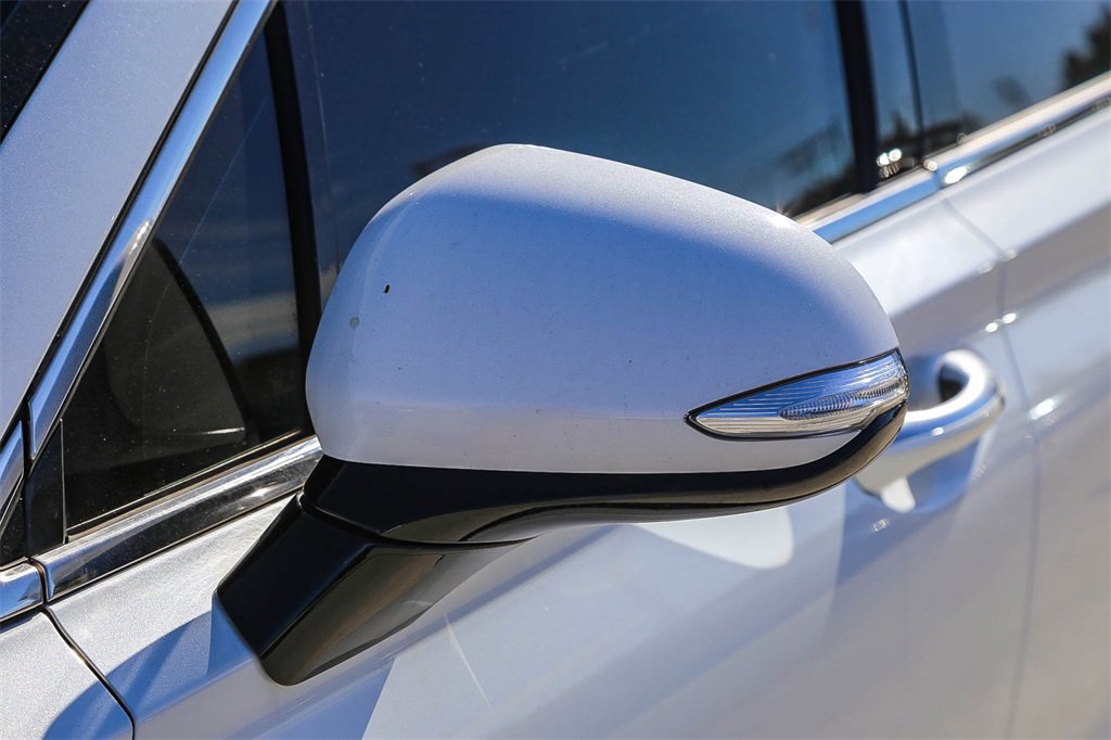 Used 2020 Hyundai Santa Fe SEL image 11