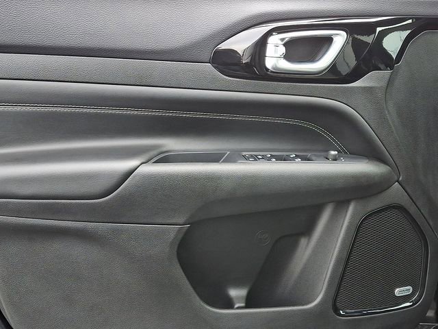 Used 2024 Jeep Compass Limited w/ High Altitude Package AWD/4WD image 14