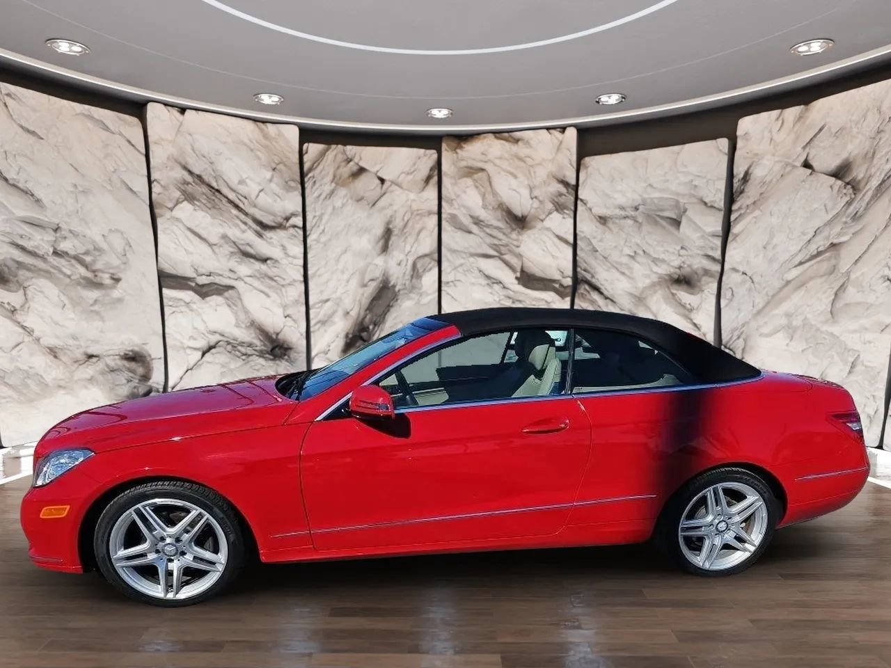 Used 2011 Mercedes-Benz E 350 Cabriolet image 3