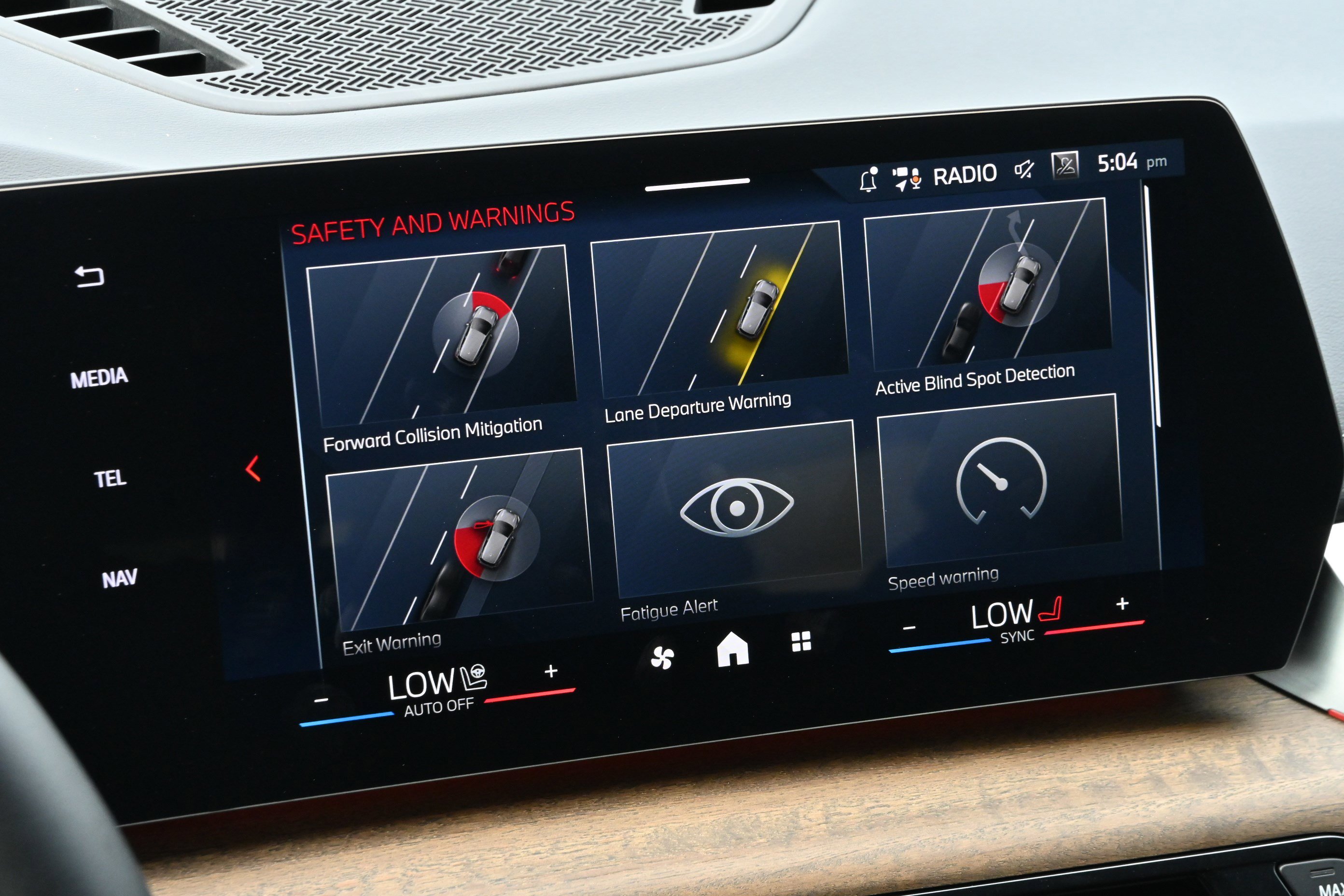 Certified 2025 BMW X1 xDrive28i w/ Technology Package image 20