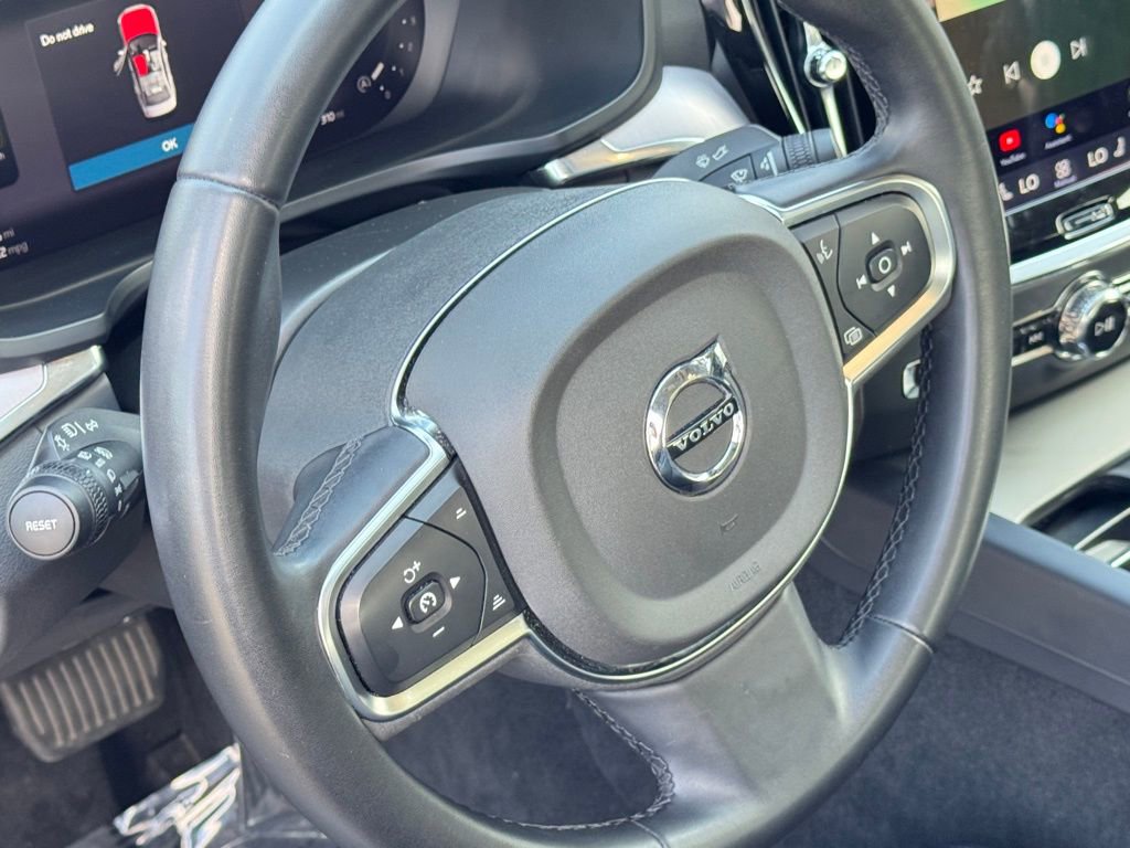 Used 2024 Volvo S60 B5 Core image 15