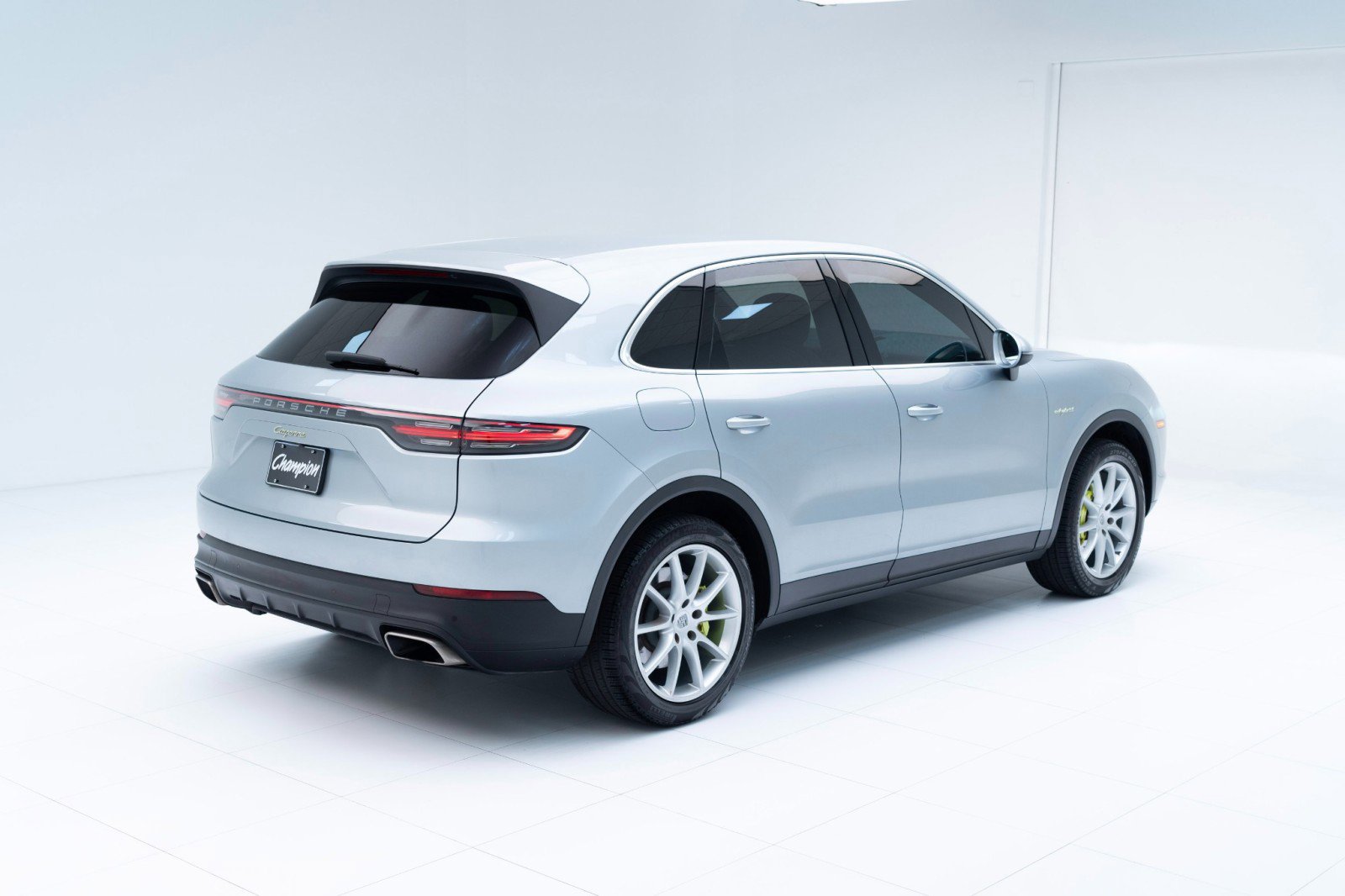 Certified 2022 Porsche Cayenne E-Hybrid image 9