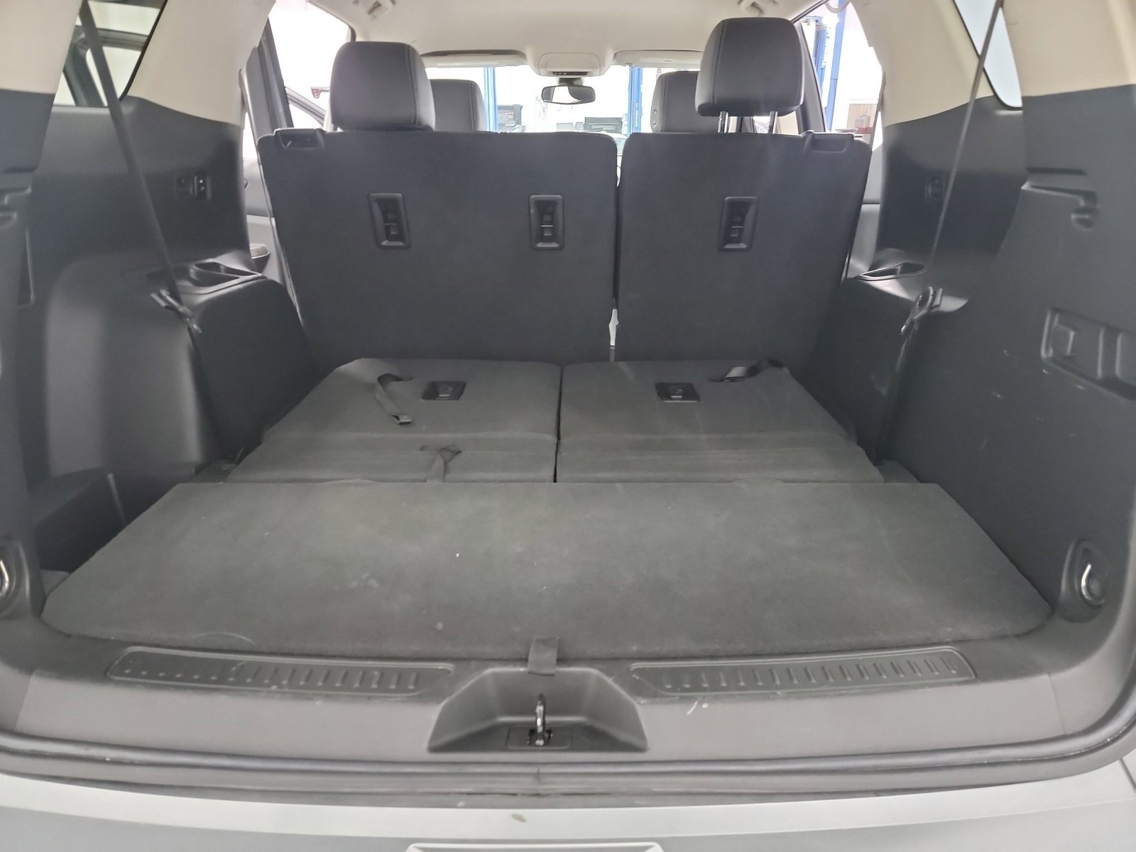 Used 2023 GMC Acadia Denali image 25