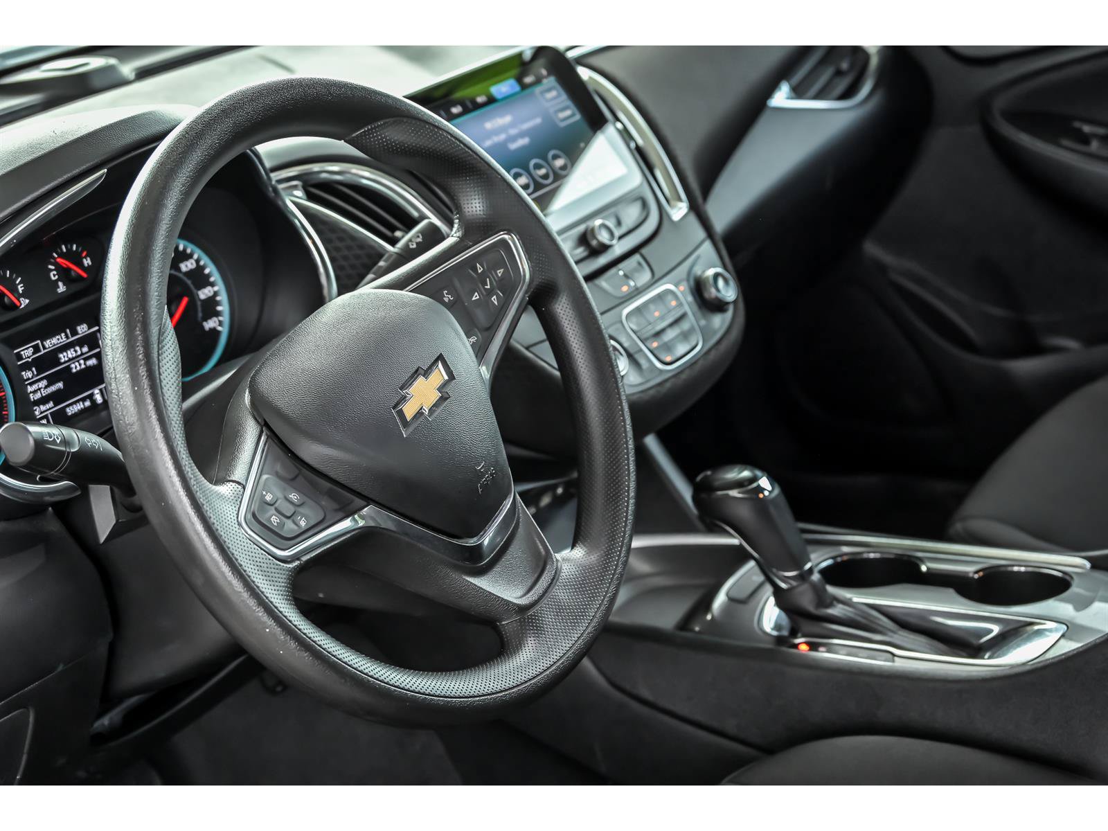 Used 2020 Chevrolet Malibu LT FWD image 14