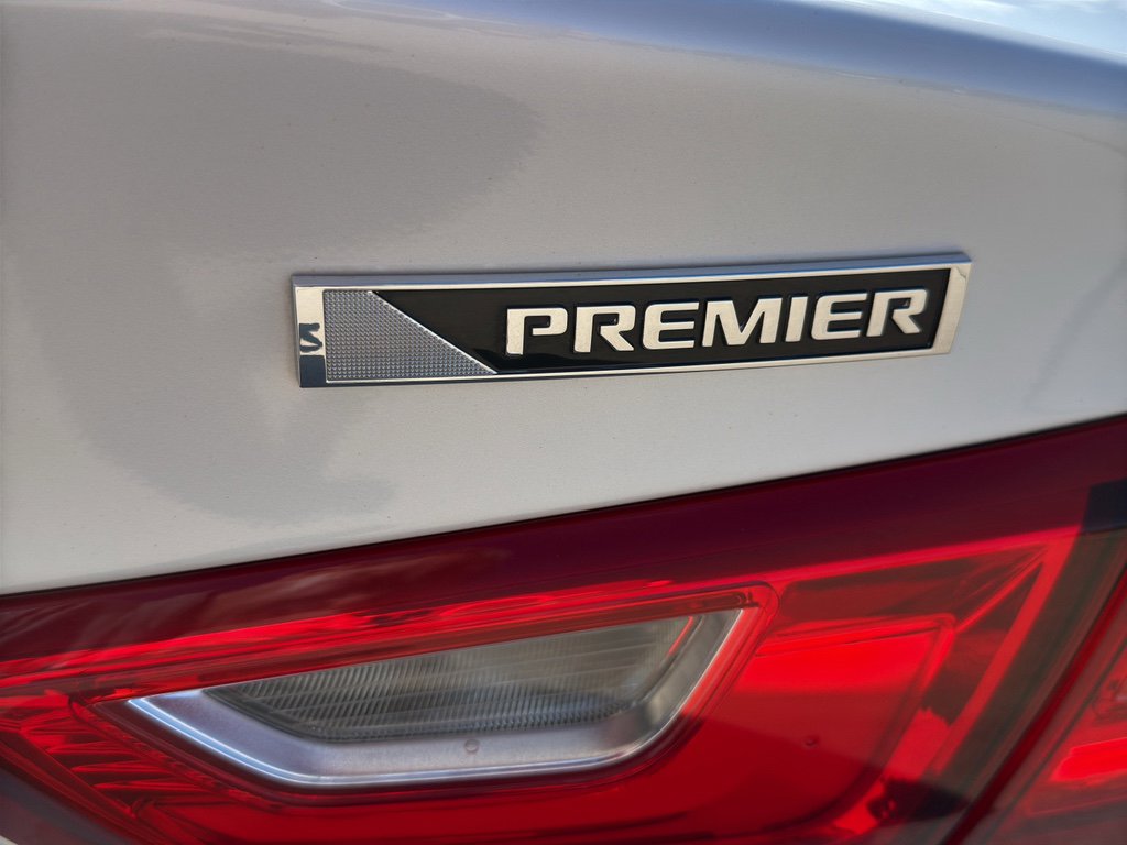 Used 2018 Chevrolet Malibu Premier w/ Premier Sun and Wheel Package image 13