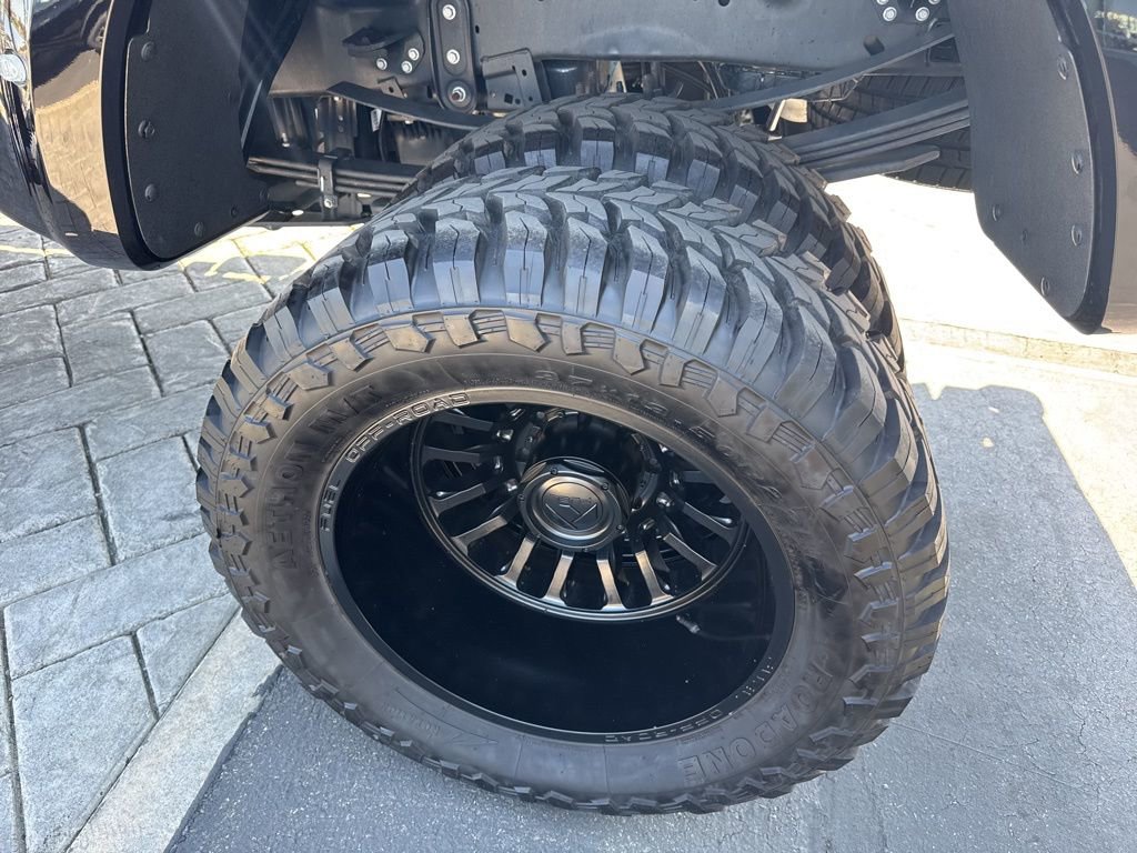 Used 2025 Ford F350 Lariat w/ FX4 Off-Road Package image 7