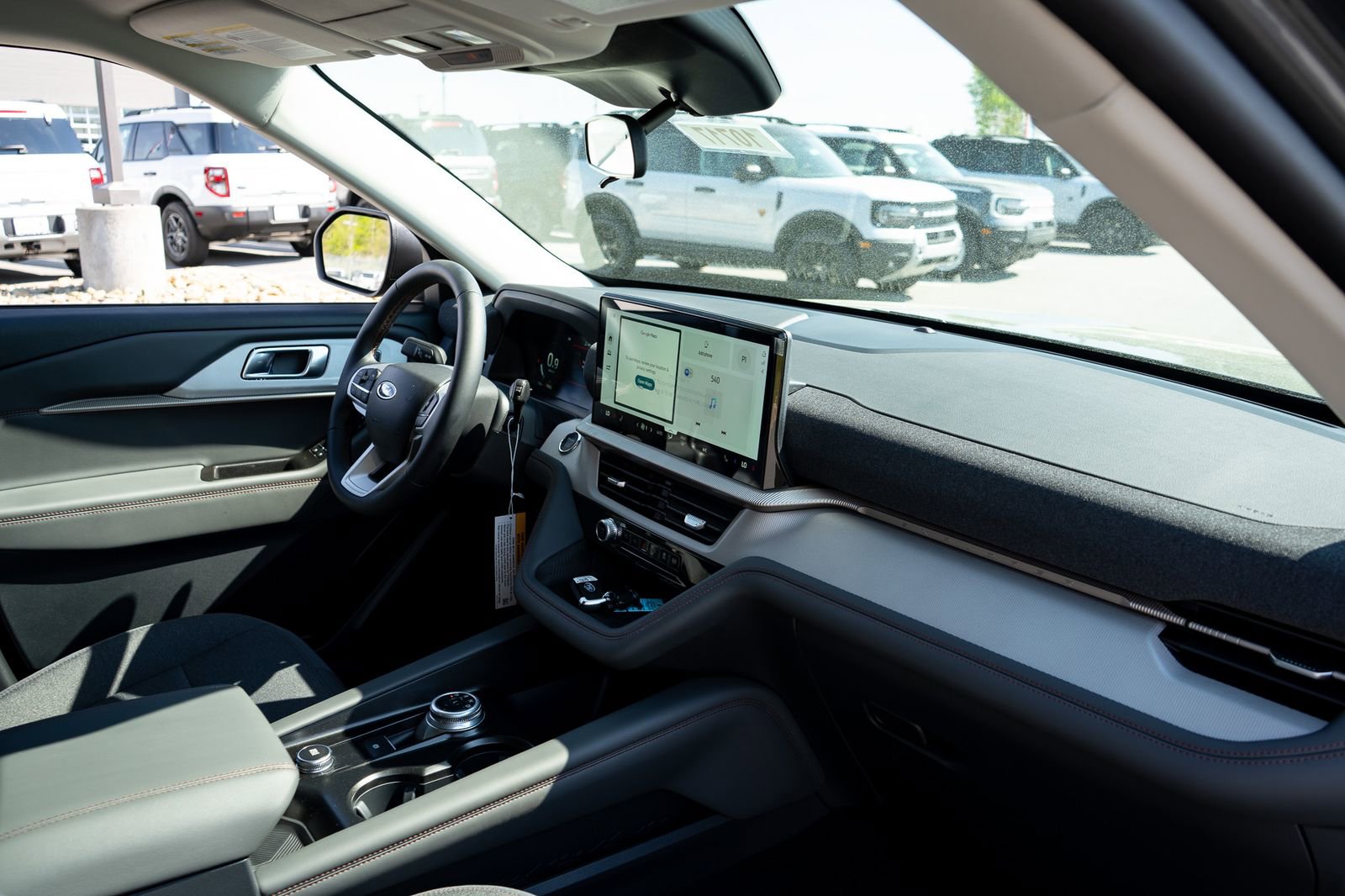 New 2026 Ford Explorer Active RWD image 22