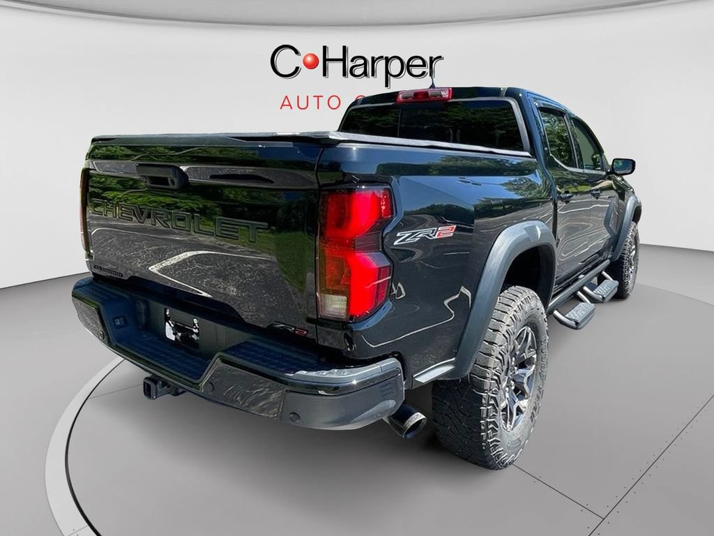 Used 2024 Chevrolet Colorado ZR2 w/ Technology Package AWD/4WD image 3