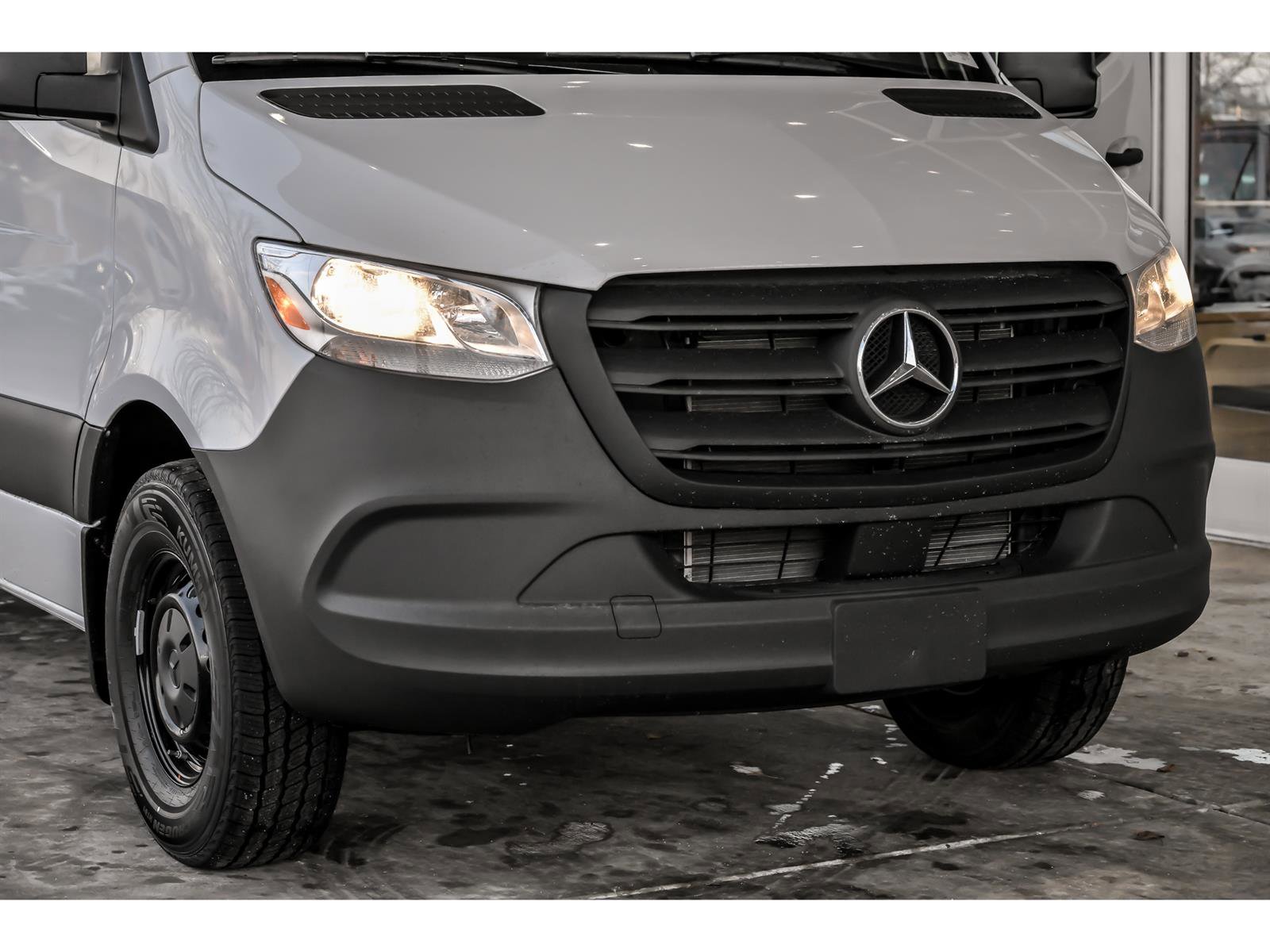 New 2026 Mercedes-Benz Sprinter 2500 video 2