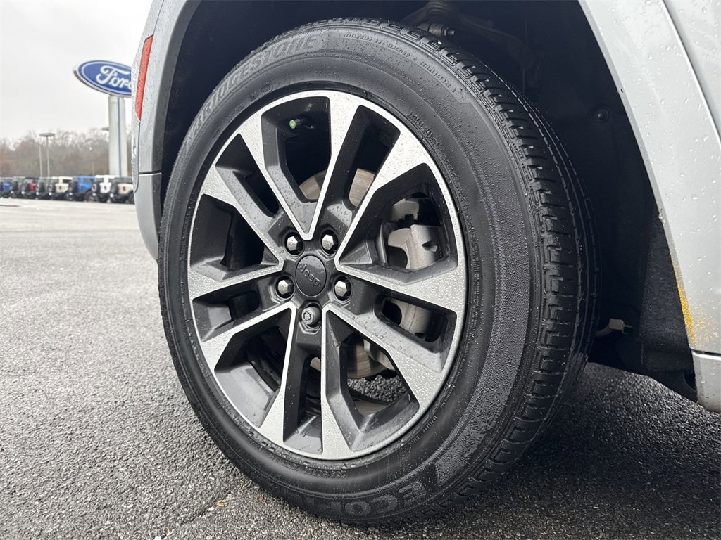 Used 2021 Jeep Grand Cherokee L Overland image 8