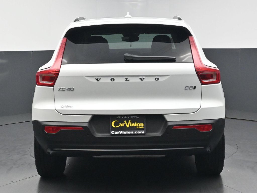 Used 2026 Volvo XC40 B5 Plus AWD/4WD image 8
