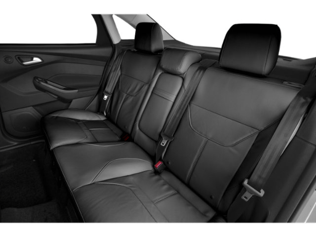 Used 2015 Ford Focus Titanium w/ Titanium Technology Package FWD image 17
