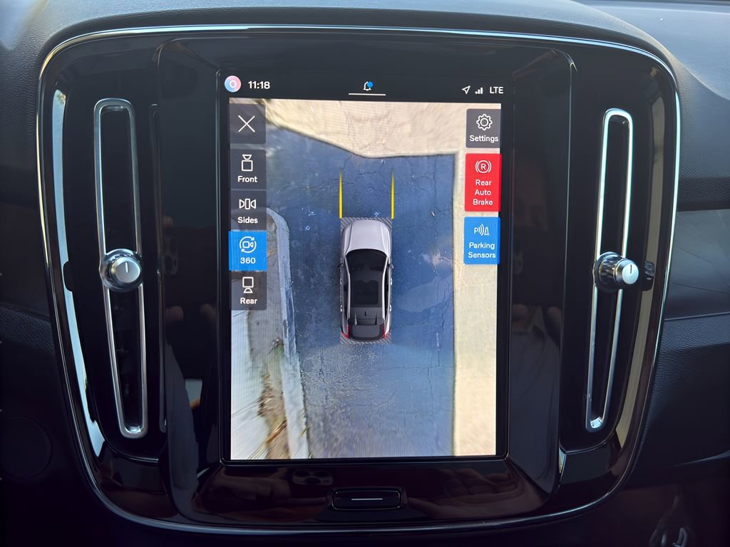 Used 2023 Volvo C40 P8 Recharge Ultimate image 20