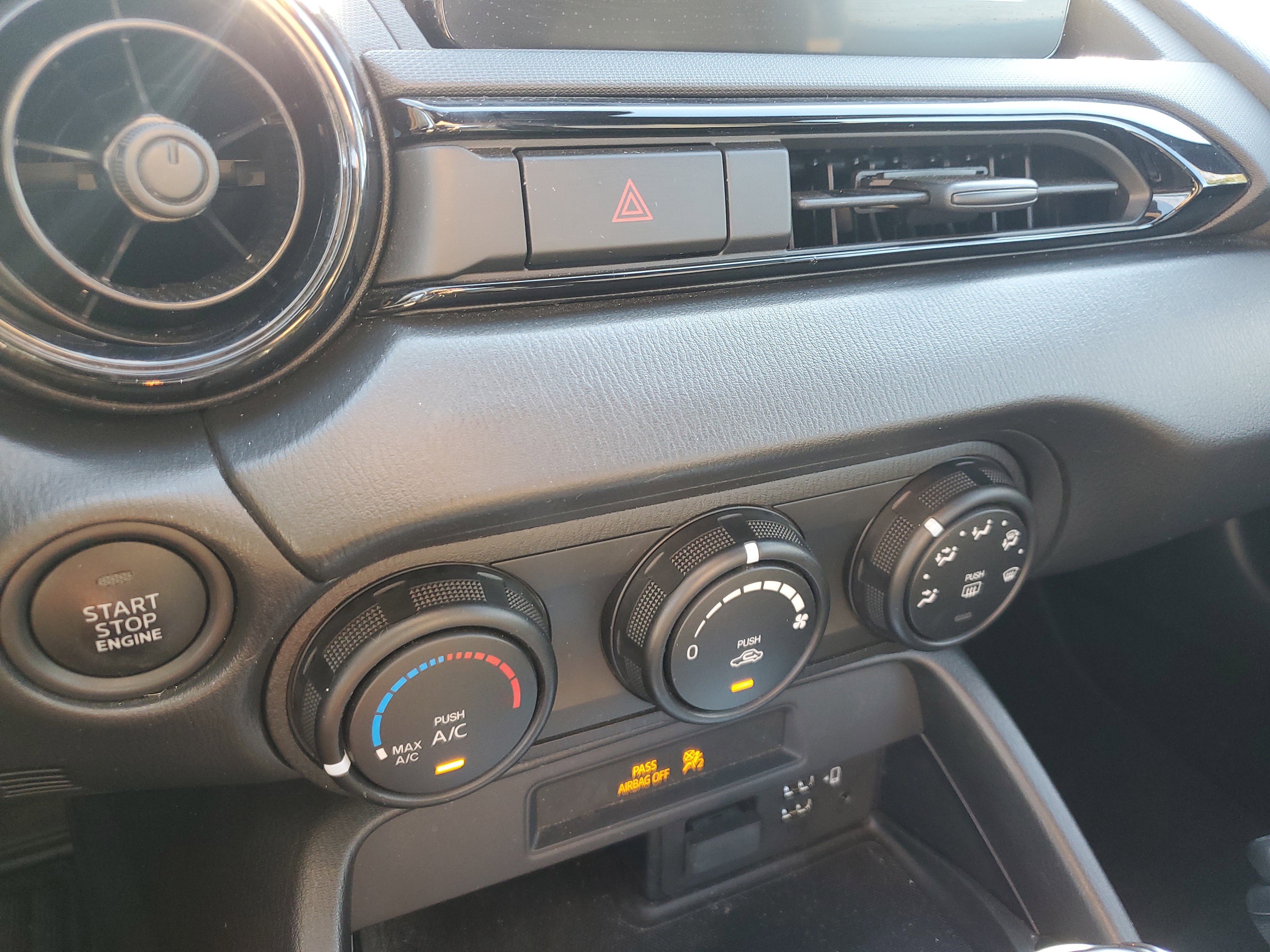 Used 2021 MAZDA MX-5 Miata Sport image 26