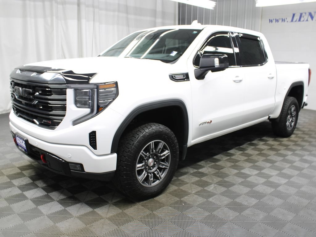 Used 2024 GMC Sierra 1500 AT4 AWD/4WD image 9