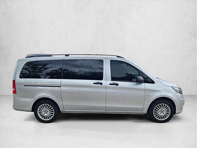 Used 2023 Mercedes-Benz Metris Passenger image 2