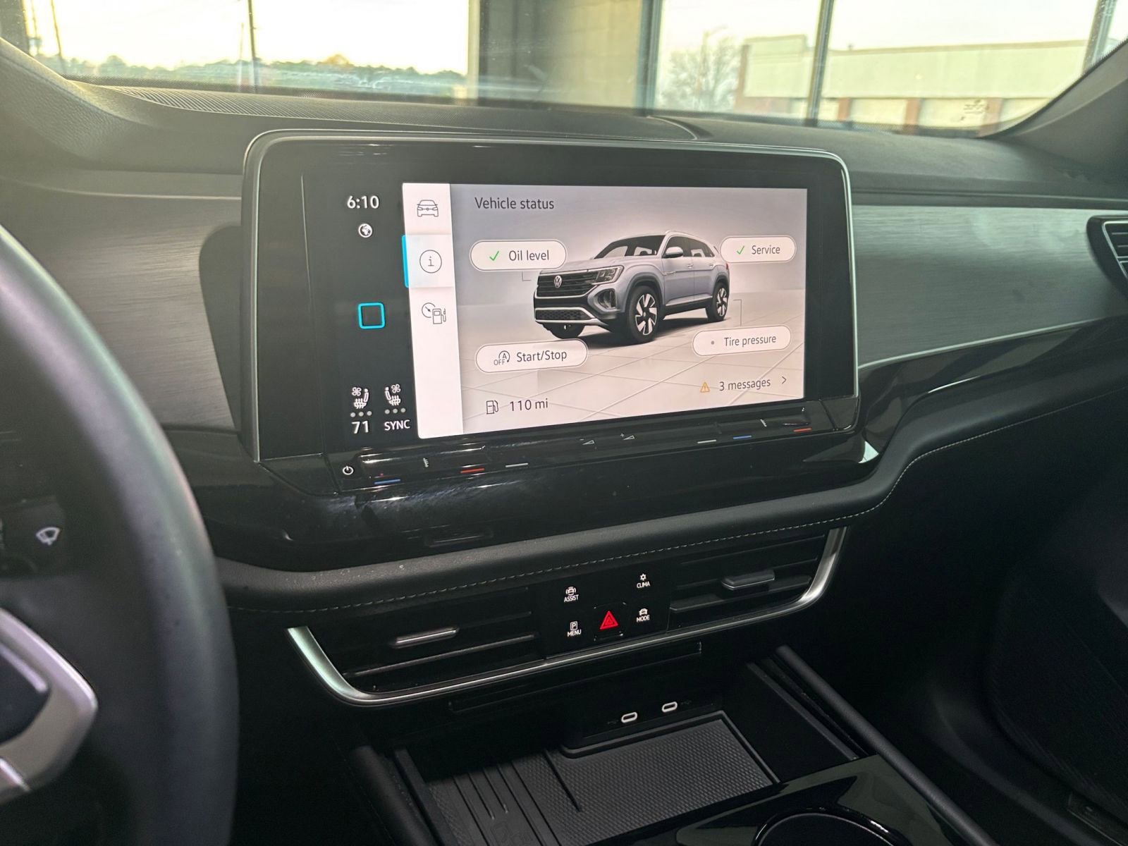 Used 2025 Volkswagen Atlas Cross Sport SE image 21