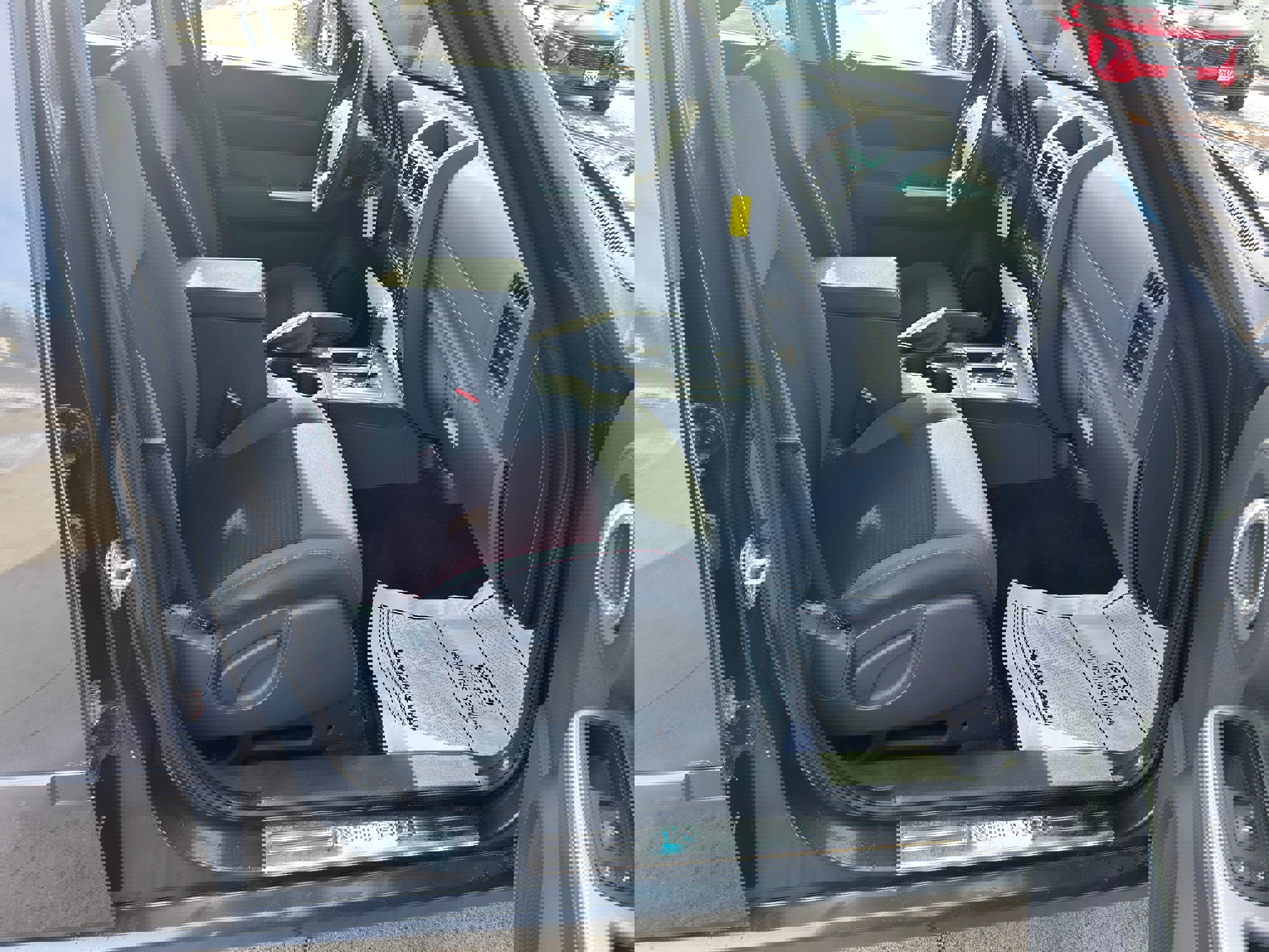 Used 2011 Dodge Nitro Detonator w/ Chrome Accents Group image 24