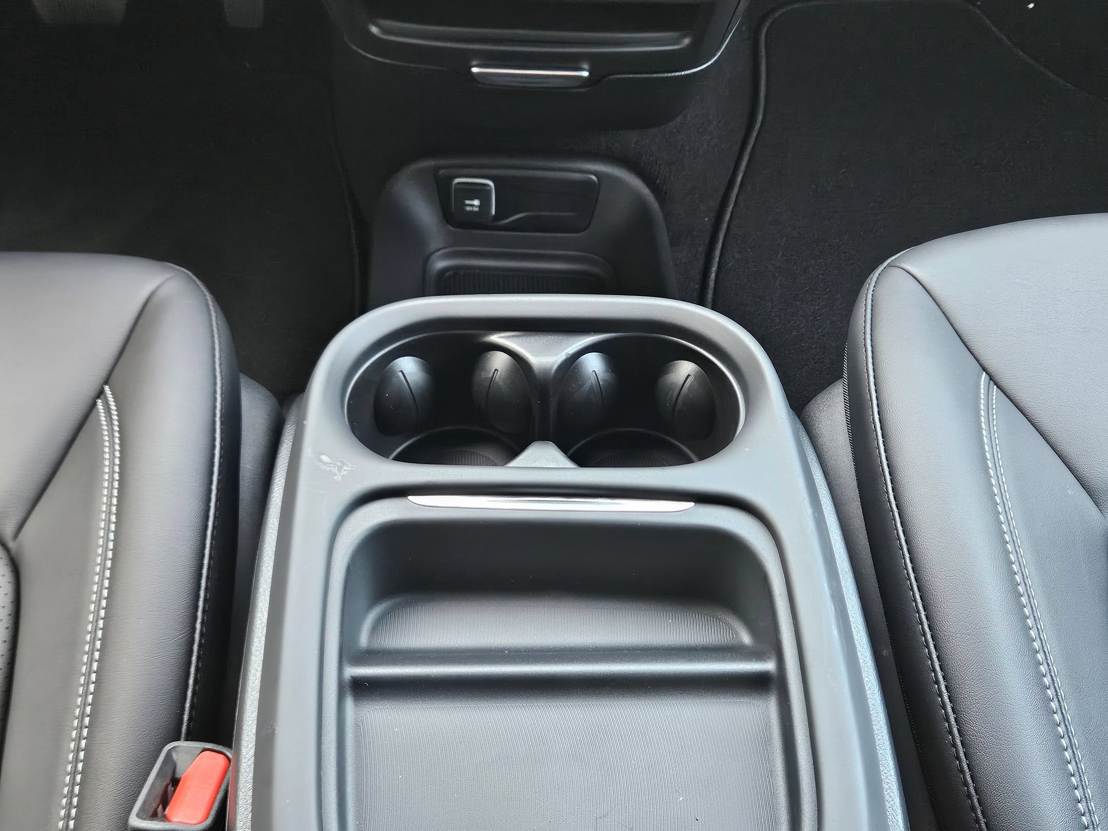 New 2027 Chrysler Pacifica Select FWD image 10