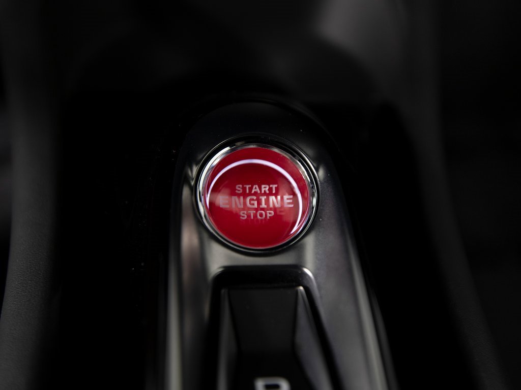 Used 2024 McLaren Artura image 17