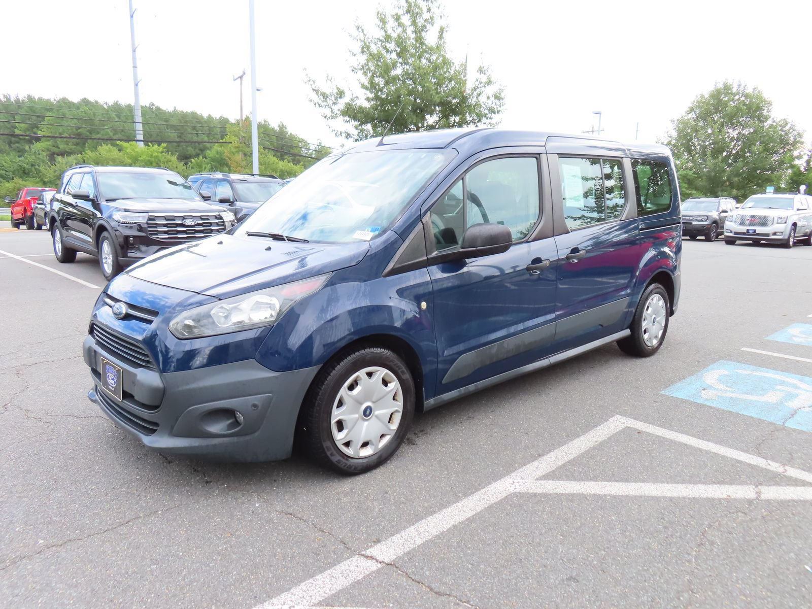 Used 2017 Ford Transit Connect XL FWD image 3