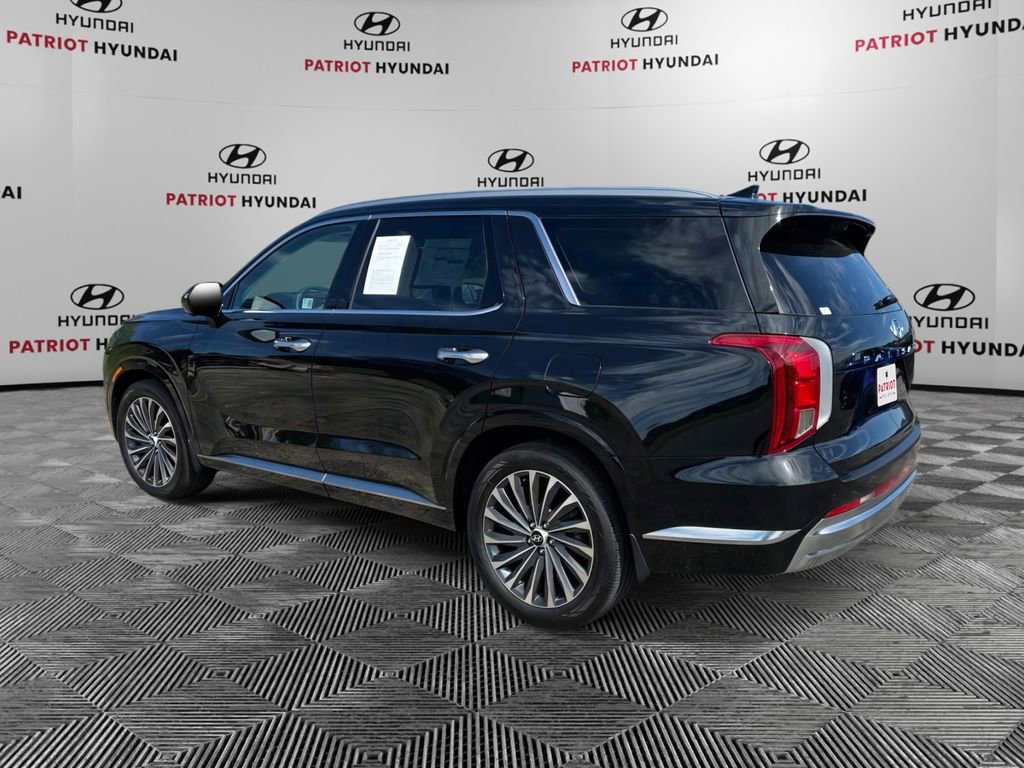 Used 2024 Hyundai Palisade Calligraphy image 5