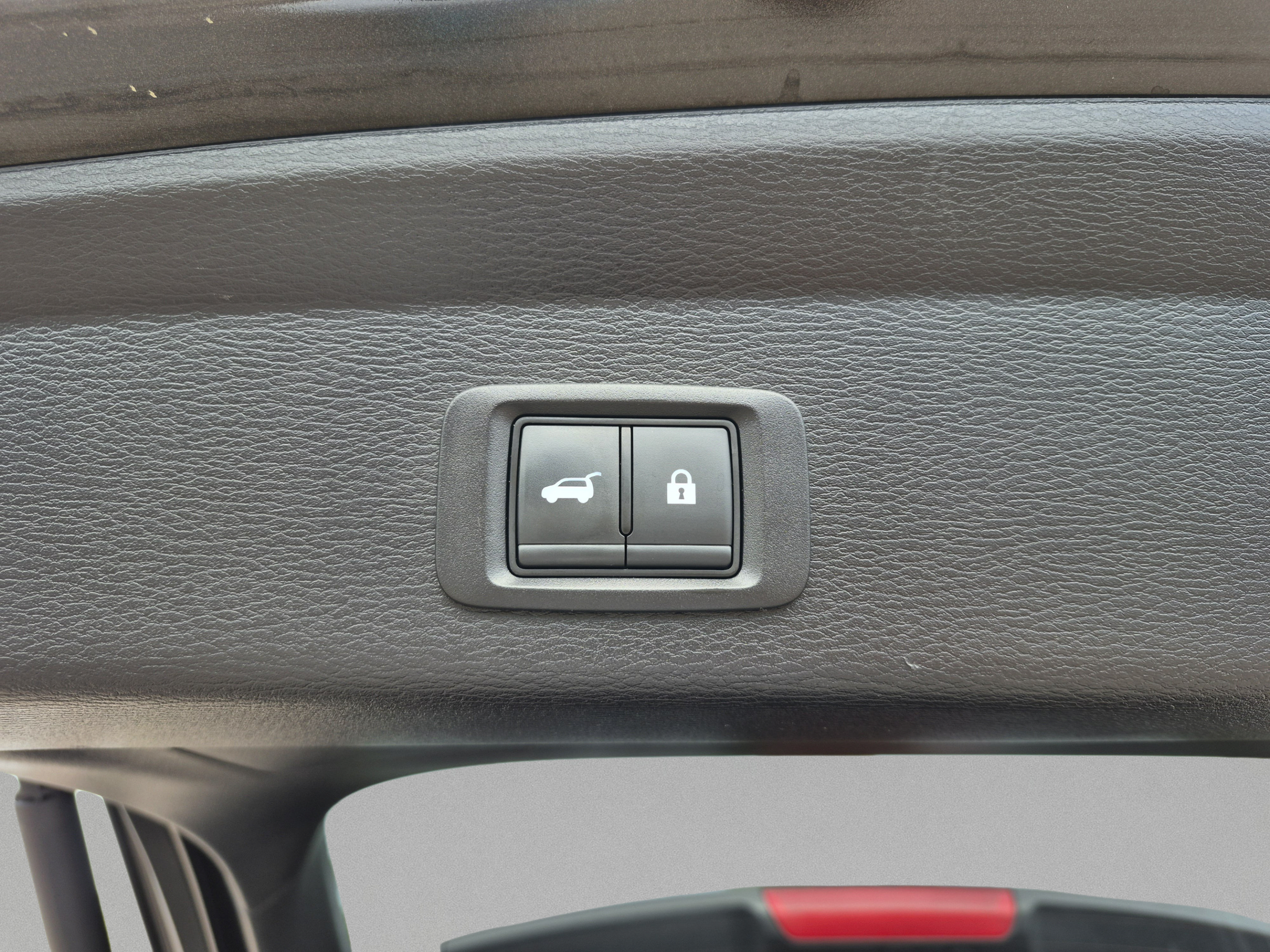 Used 2024 Mitsubishi Outlander SE FWD image 12
