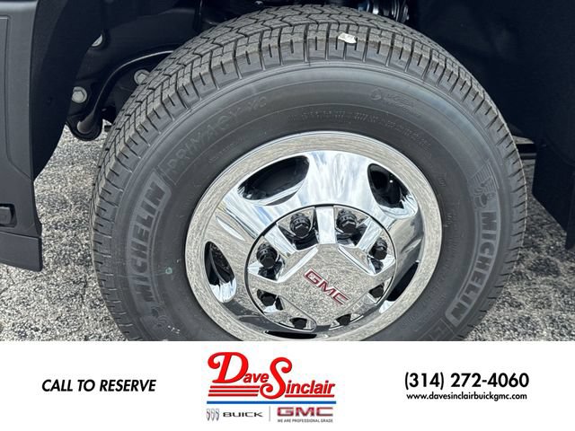 New 2026 GMC Sierra 3500 SLT w/ SLT Convenience Package AWD/4WD image 18