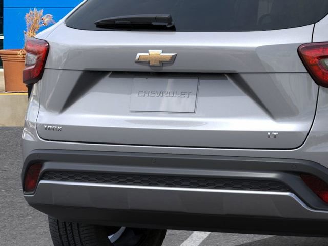 New 2026 Chevrolet Trax LT w/ Driver Confidence Package image 15