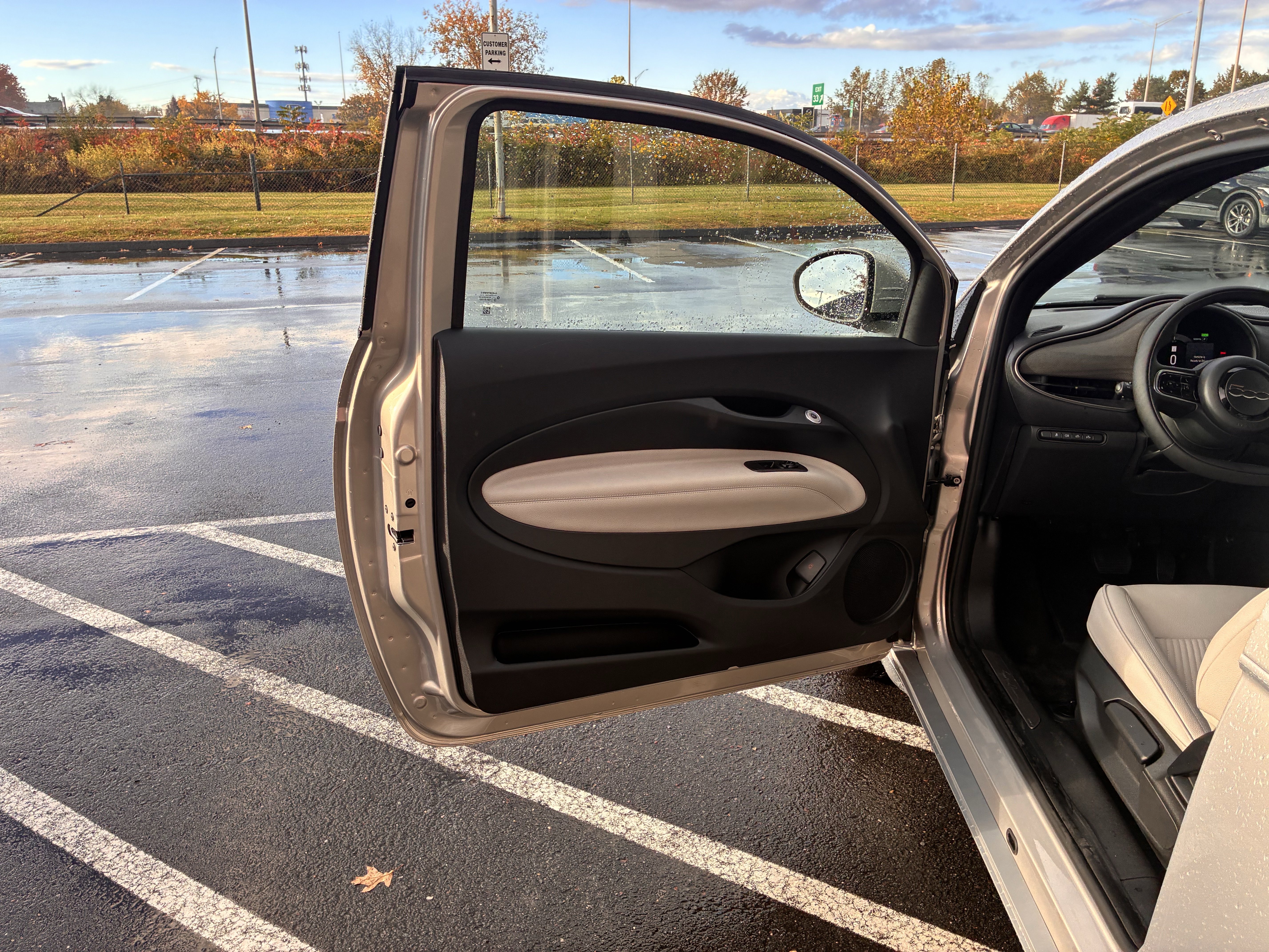 New 2025 FIAT 500 e image 14