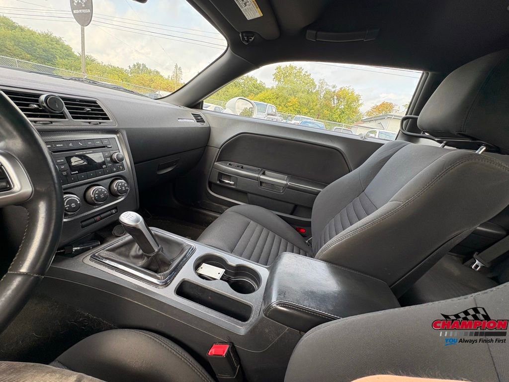 Used 2014 Dodge Challenger R/T image 22