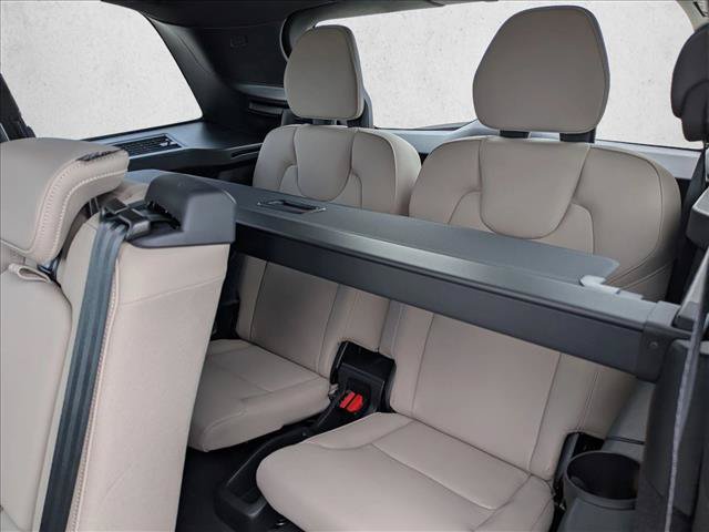 New 2026 Volvo XC90 B5 Plus w/ Protection Package AWD/4WD image 18