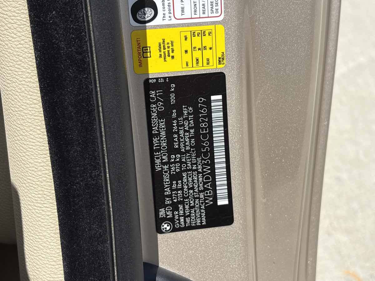 Used 2012 BMW 328i Convertible RWD image 23