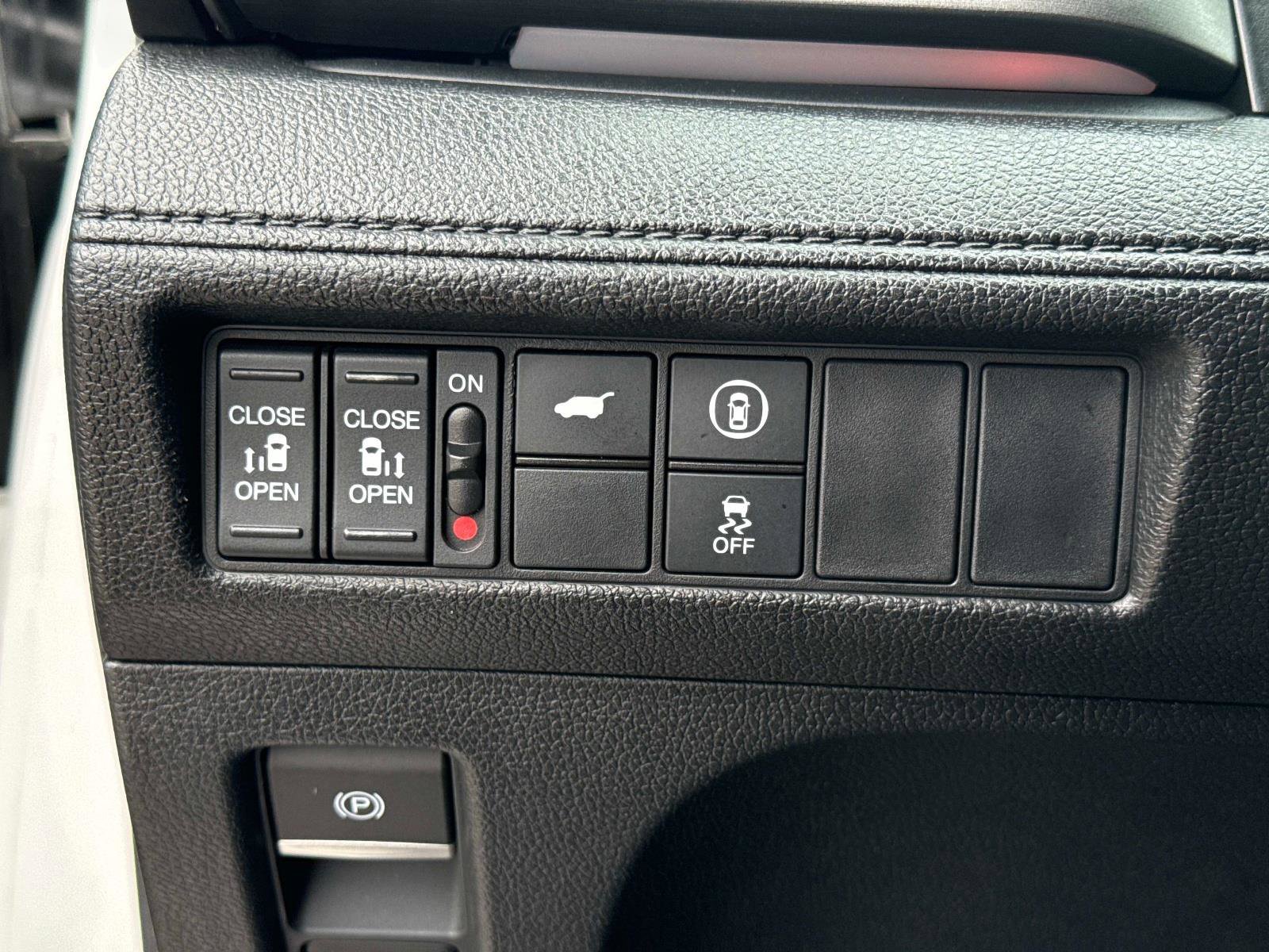 Certified 2024 Honda Odyssey Sport image 31