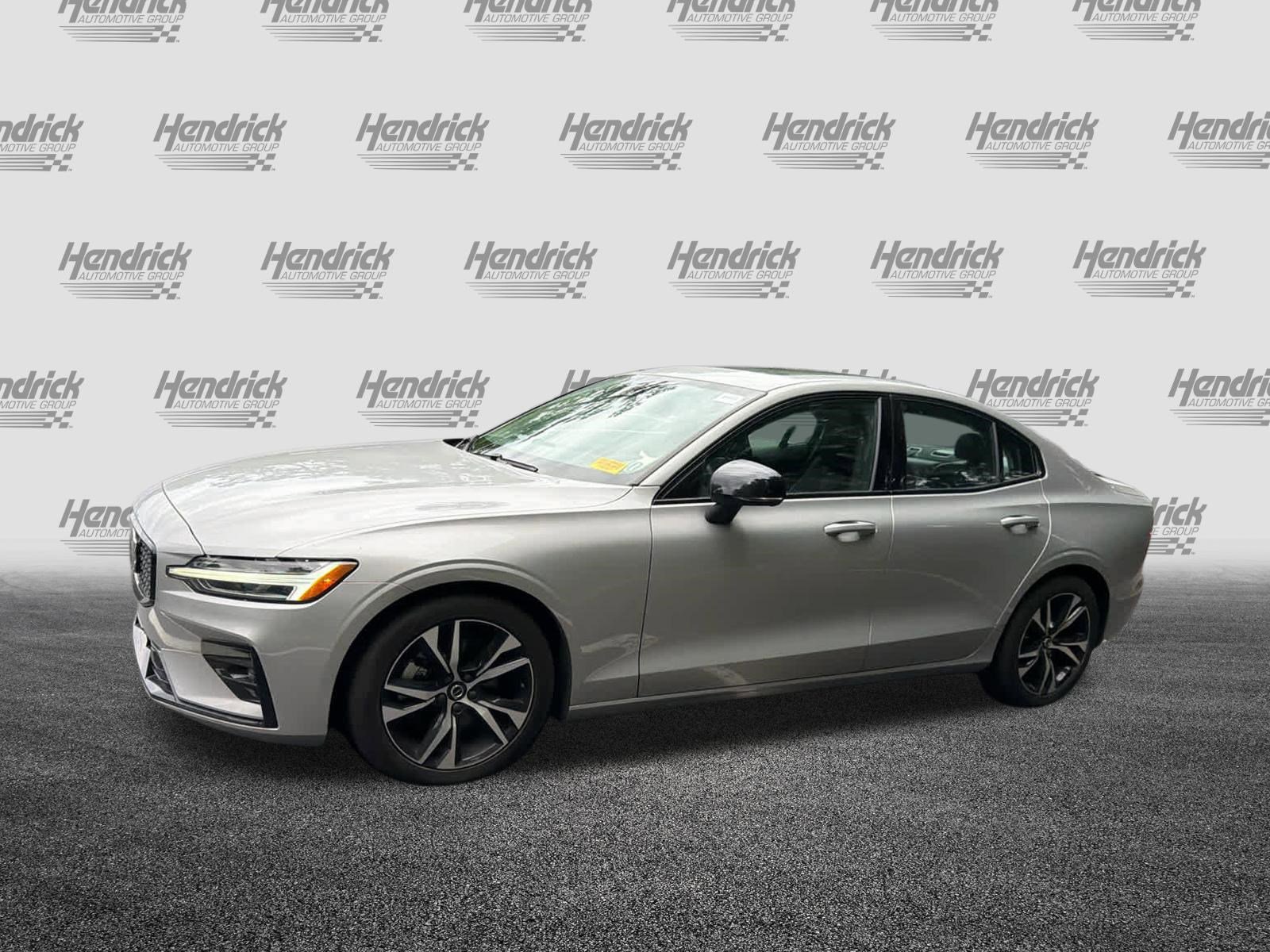 Used 2024 Volvo S60 B5 Core FWD image 10