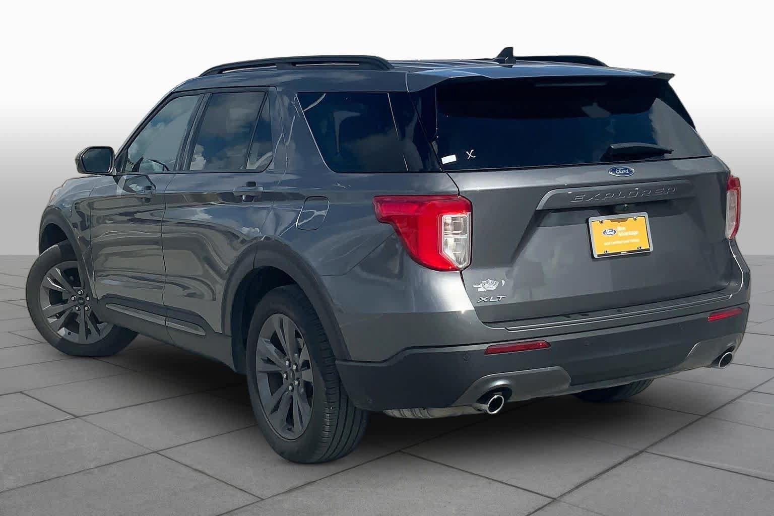 Certified 2023 Ford Explorer XLT w/ Equipment Group 202A RWD image 12