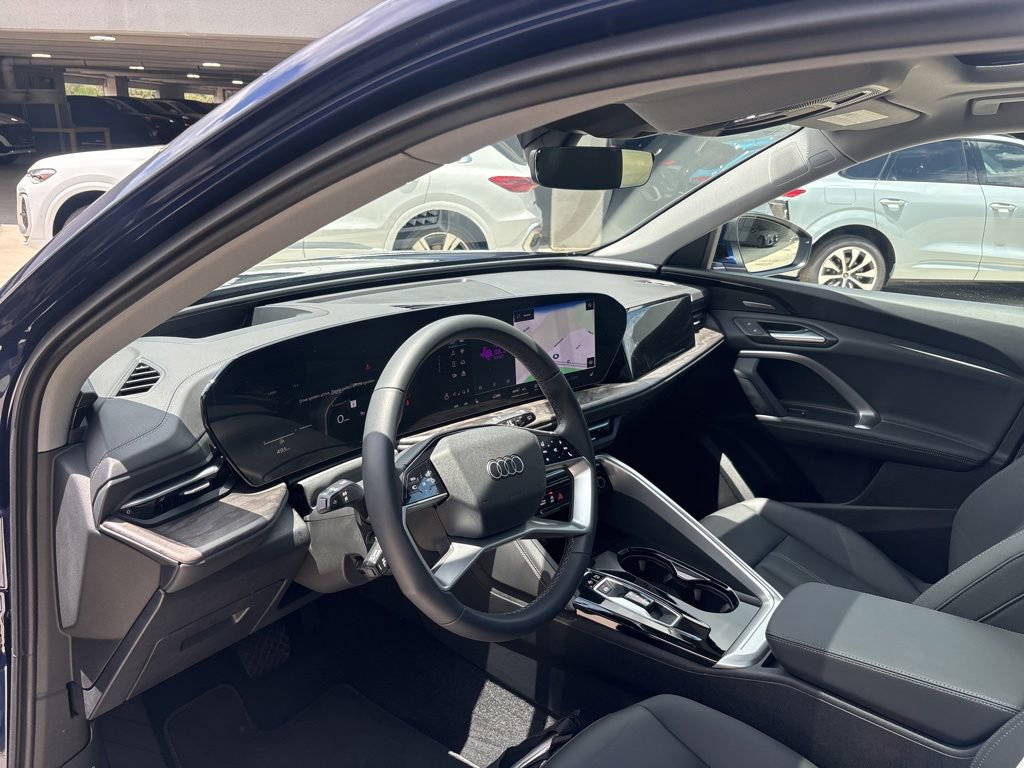 Used 2025 Audi Q5 Premium Plus w/ Premium Plus AWD/4WD image 12