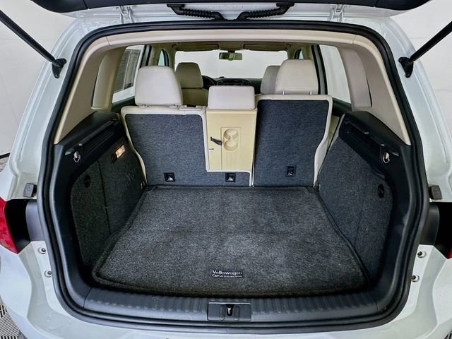 Used 2017 Volkswagen Tiguan S image 24