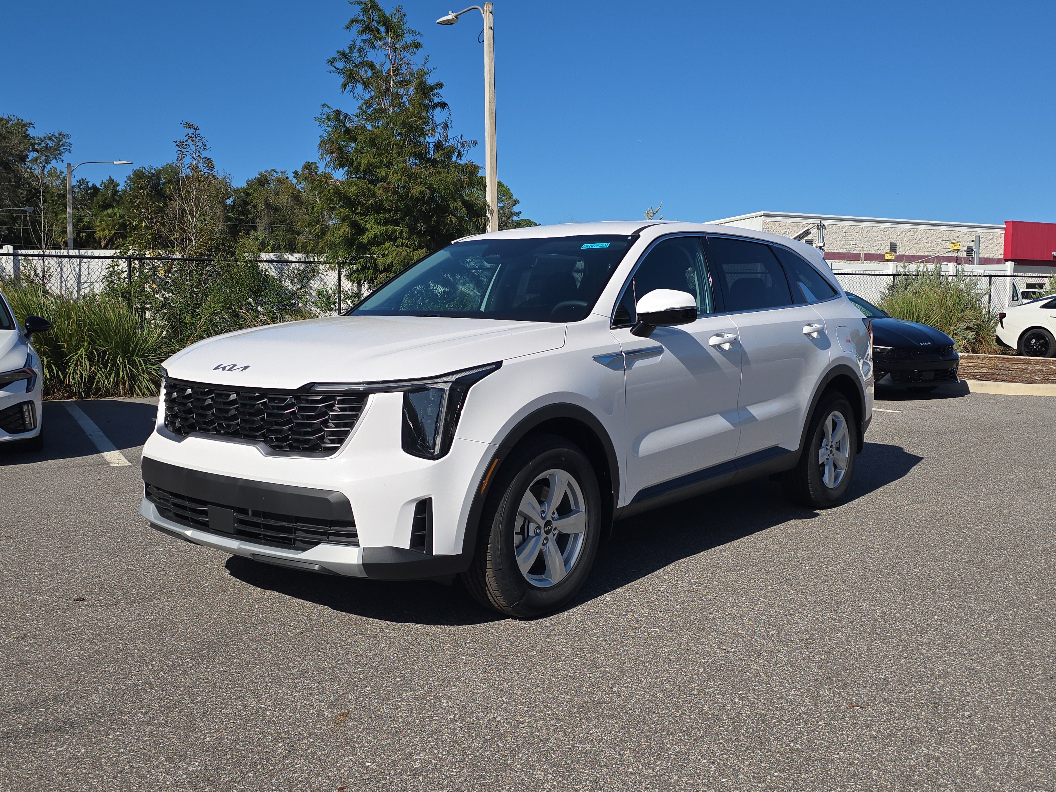 New 2026 Kia Sorento LX FWD image 3