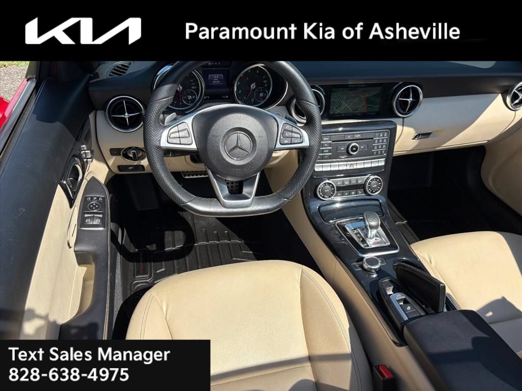 Used 2020 Mercedes-Benz SLC 300 image 20