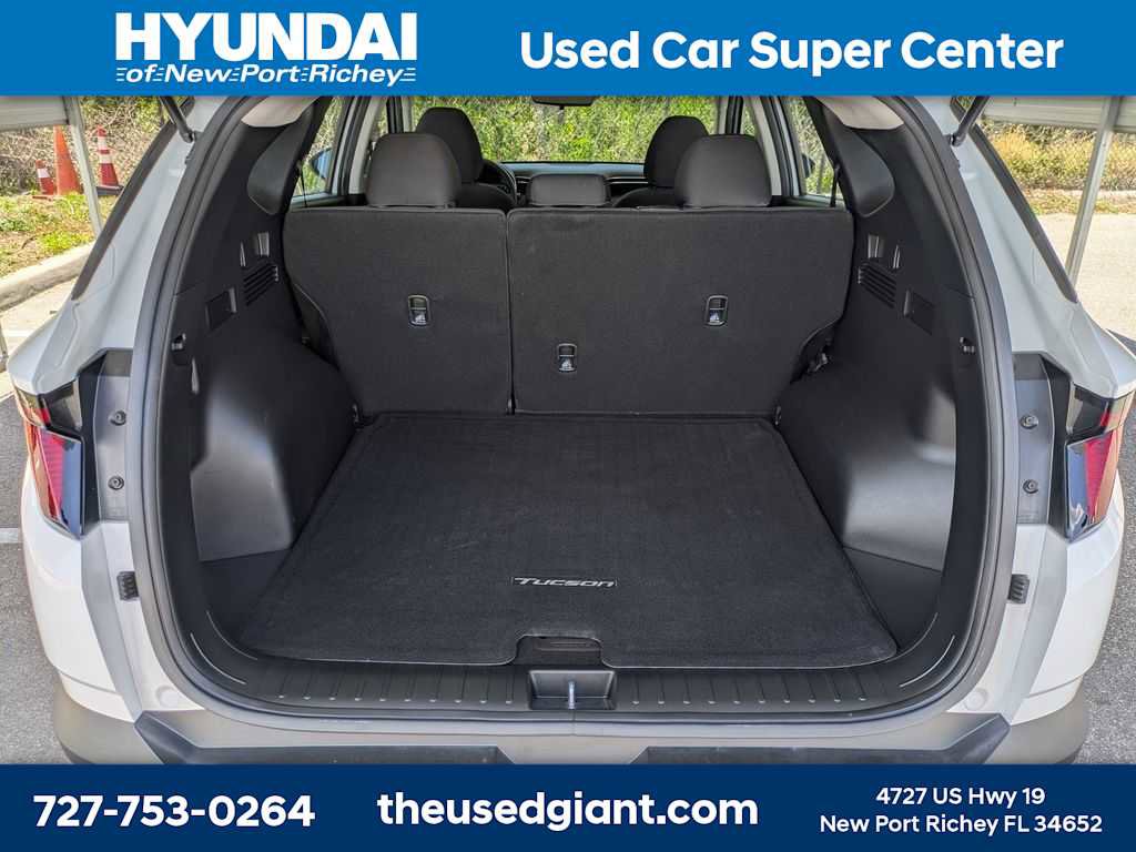 Used 2023 Hyundai Tucson SE FWD image 12