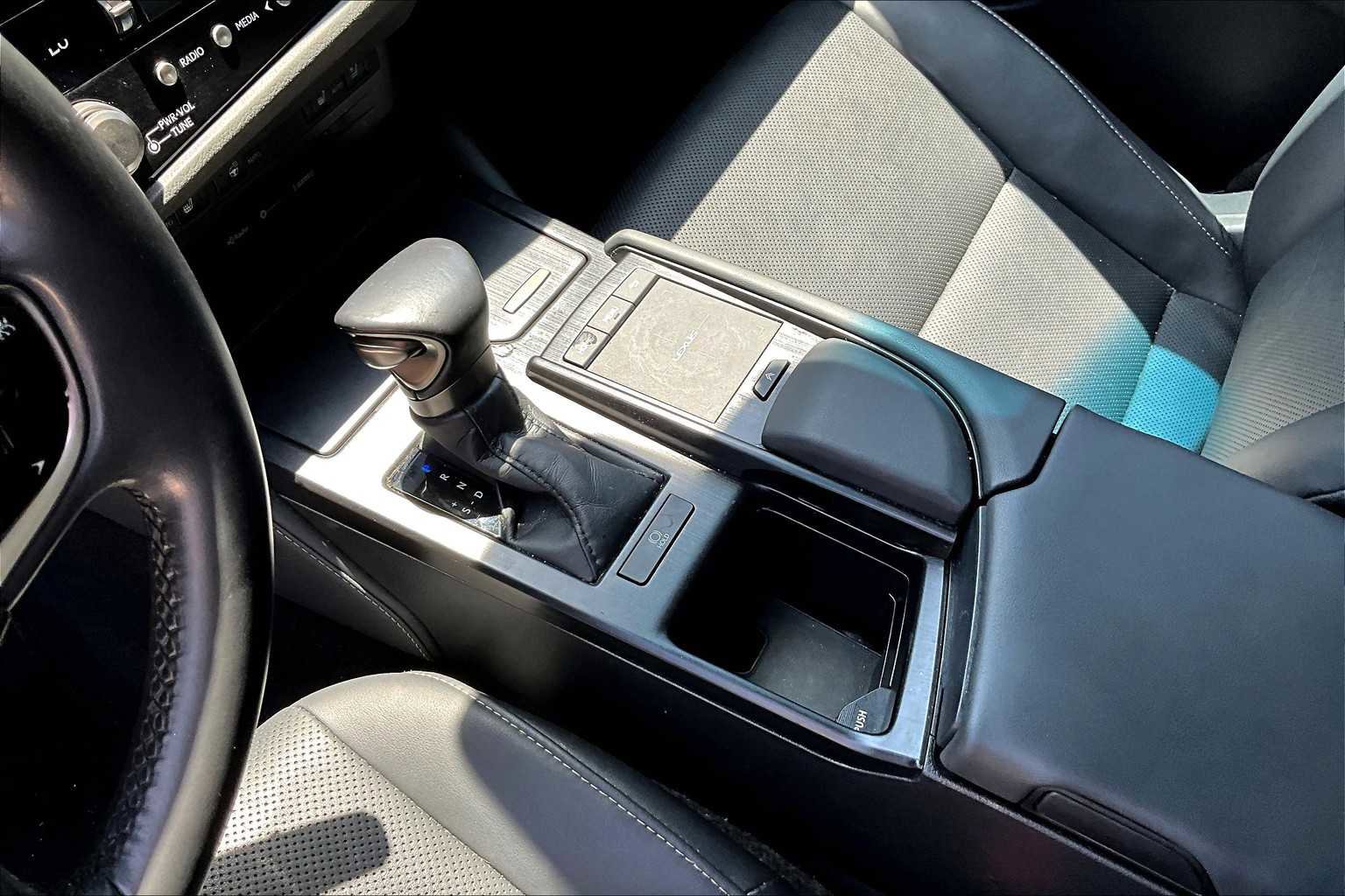Used 2022 Lexus ES 350 w/ Premium Package FWD image 17