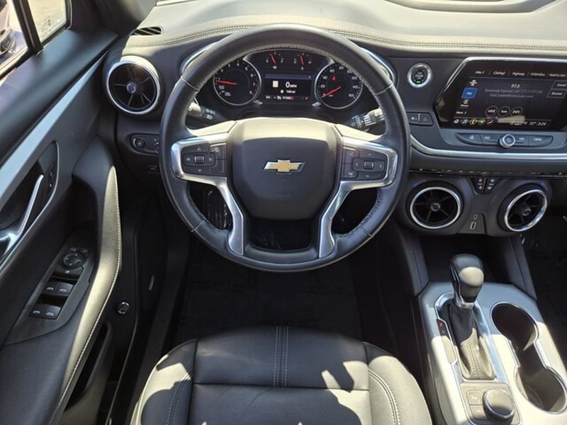 Used 2022 Chevrolet Blazer LT w/ Redline Edition FWD image 13