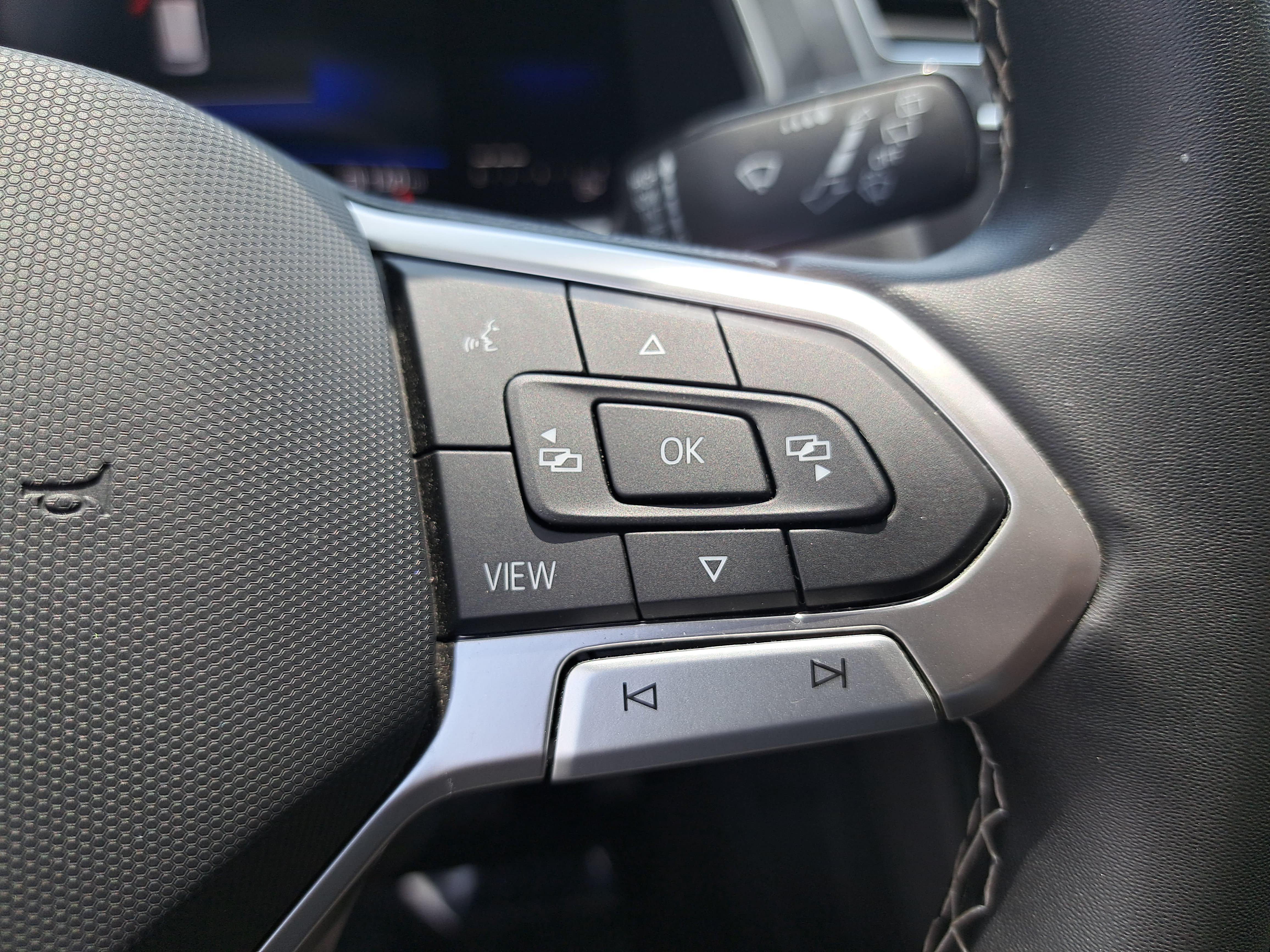Certified 2023 Volkswagen Tiguan S w/ Driver Assistance Package FWD image 17