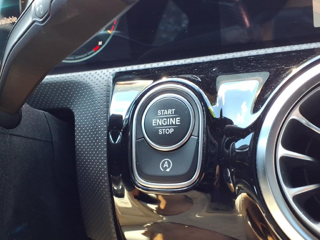 Used 2021 Mercedes-Benz A 220 image 23