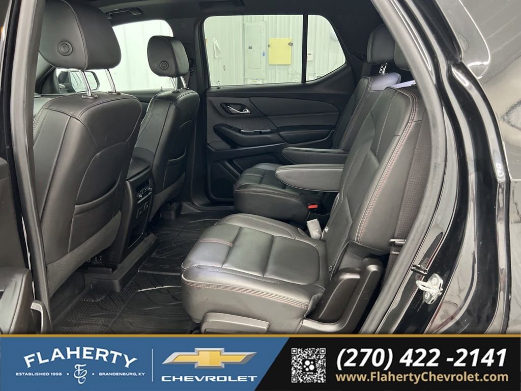 Used 2022 Chevrolet Traverse RS w/ LPO, Floor Liner Package AWD/4WD image 11