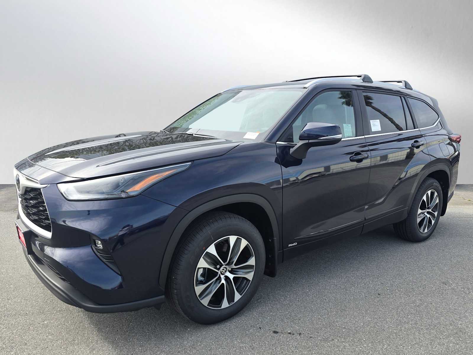 New 2026 Toyota Highlander XLE image 7